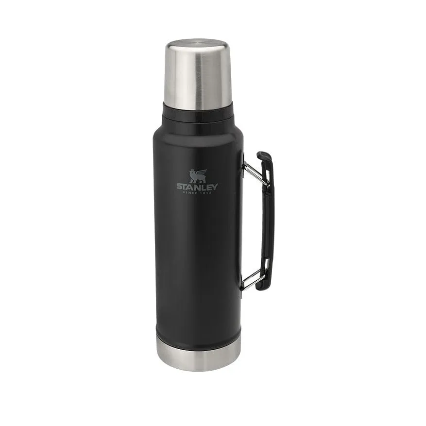 Stanley 1.5 qt Classic Vacuum Insulated Bottle
